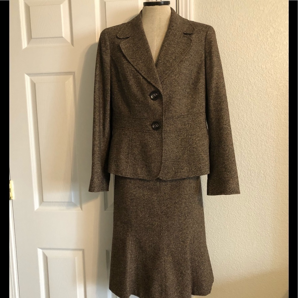 Talbots VINTAGE, unique Skirt Suit, jacket size 12, skirt size 8